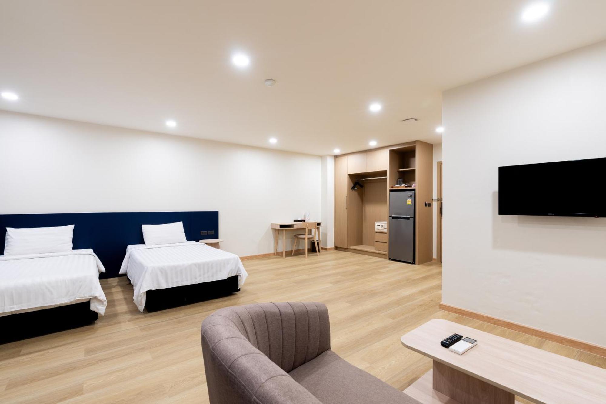 Ca Hotel And Residence Phuket - Sha Extra Plus Exteriör bild