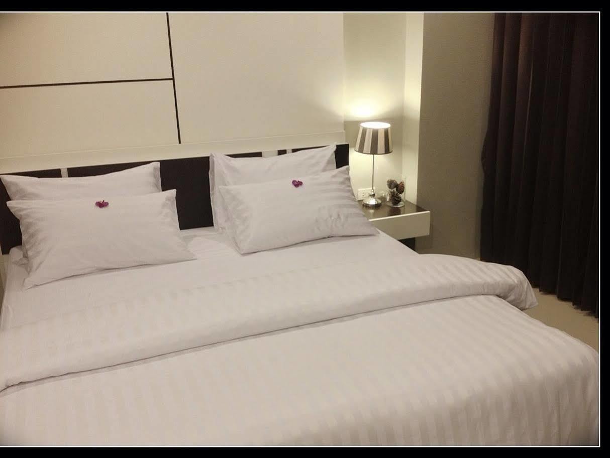 Ca Hotel And Residence Phuket - Sha Extra Plus Exteriör bild