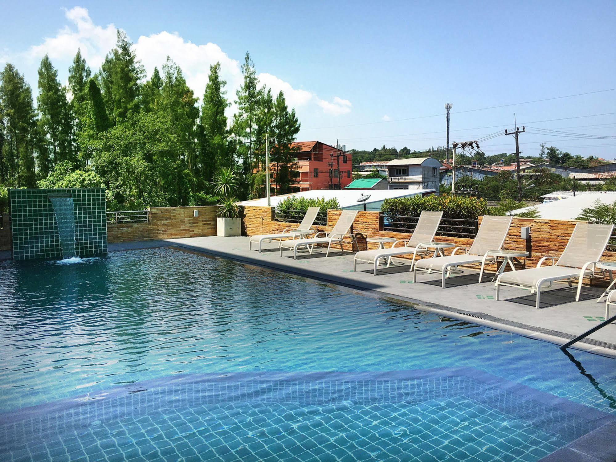 Ca Hotel And Residence Phuket - Sha Extra Plus Exteriör bild